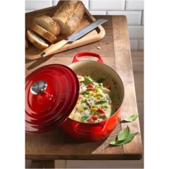 LE CREUSET Cocotte en Fonte Ovale 27 cm Cerise Signature* Cocotte En Fonte