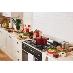 LE CREUSET Cocotte en Fonte Ronde 28 cm Garnet Bouton Doré Signature* Cocotte En Fonte