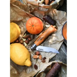 OPINEL Couteau de Poche N°7 en Carbone* Couverts