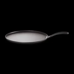 LE CREUSET Crêpière en Fonte 27 cm Noir Mat avec Spatule & Râteau* Poêles