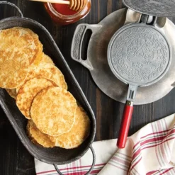 NORDIC WARE Gaufrier Norvégien Krumkake Fonte d'Aluminium Ø13 cm* Gaufrier