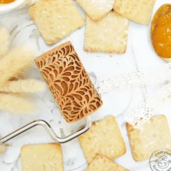 SCRAPCOOKING Mini Rouleau à Pâtisserie Empreinte Ondines 7 cm* Ustensiles Pâtisserie