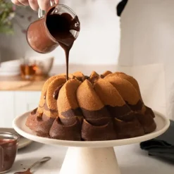 NORDIC WARE Moule à Gâteau Bundt Pirouette Gold* Moule Anti-adhésif|Moules À Gâteaux