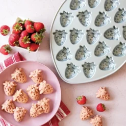 NORDIC WARE Moule à Gâteaux Fraises (x19) Toffee* Moule Anti-adhésif|Moules À Gâteaux