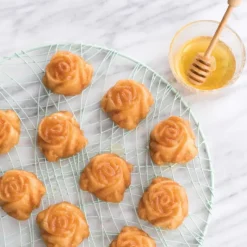 NORDIC WARE Moule à Gâteaux Roses (x6) Toffee* Moule Anti-adhésif|Moules À Gâteaux