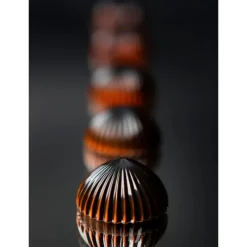 CHOCOLATE WORLD Moule Chocolat Demi Sphère Plissée 30,5 mm (x21)* Moules À Chocolat
