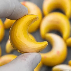 CHOCOLATE WORLD Moule Chocolat Demie-Lune à Facettes 3,5 x 3,1 cm (x21)* Moules À Chocolat