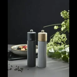 PEUGEOT Moulin à Poivre Line 22 cm Carbone* Moulin