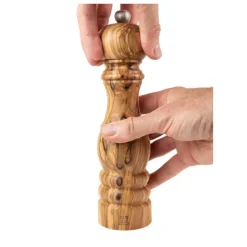 PEUGEOT Moulin à Poivre Paris 22 cm Bois Olivier* Moulin